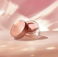 Becca Under Eye Brightening Corrector